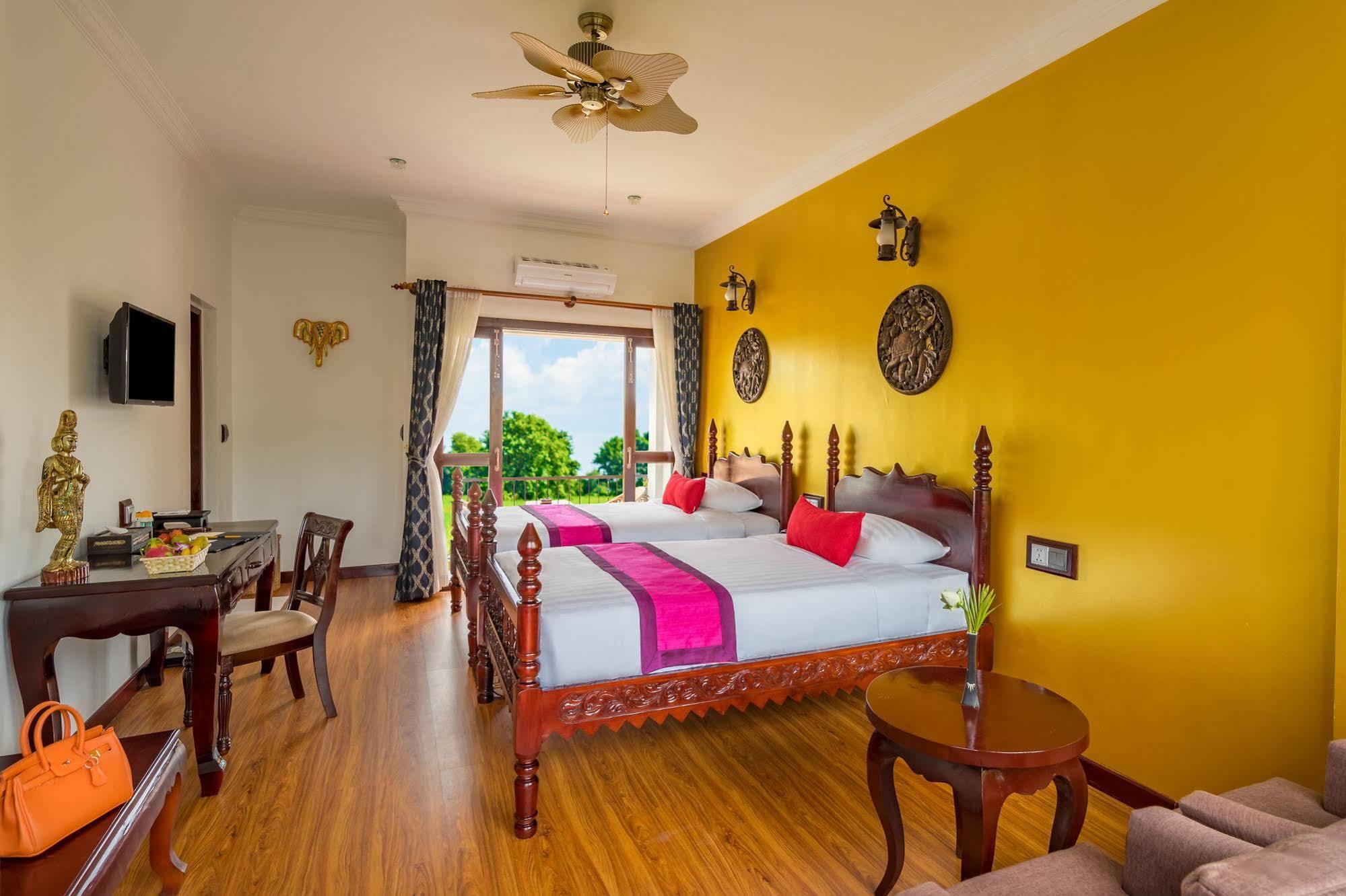 Beyond Yangon Inn Sziemreap Kültér fotó